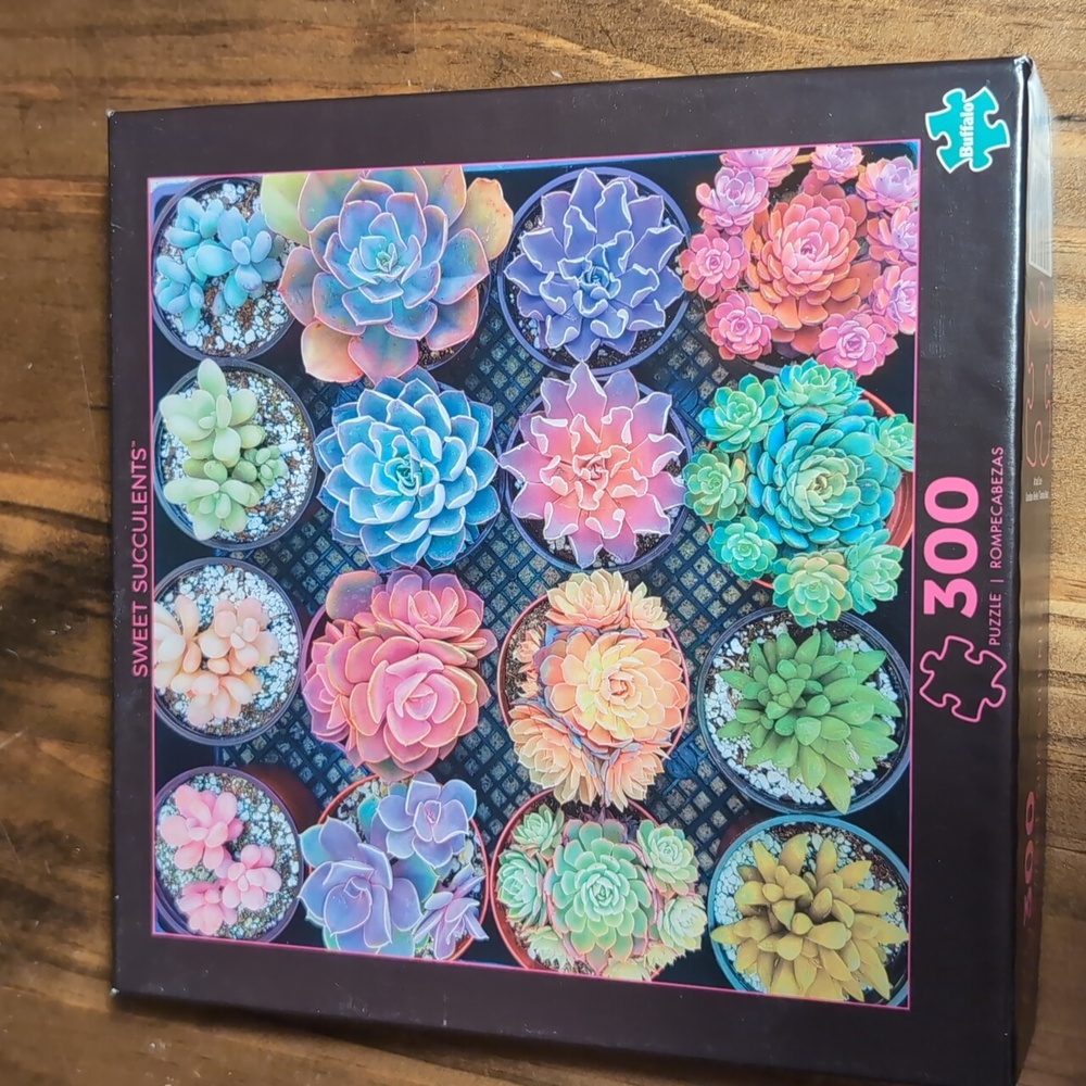 Buffalo David Bitton Vibrant Succulent Puzzle